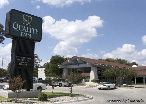 Days Inn By Wyndham Uvalde Exteriér fotografie