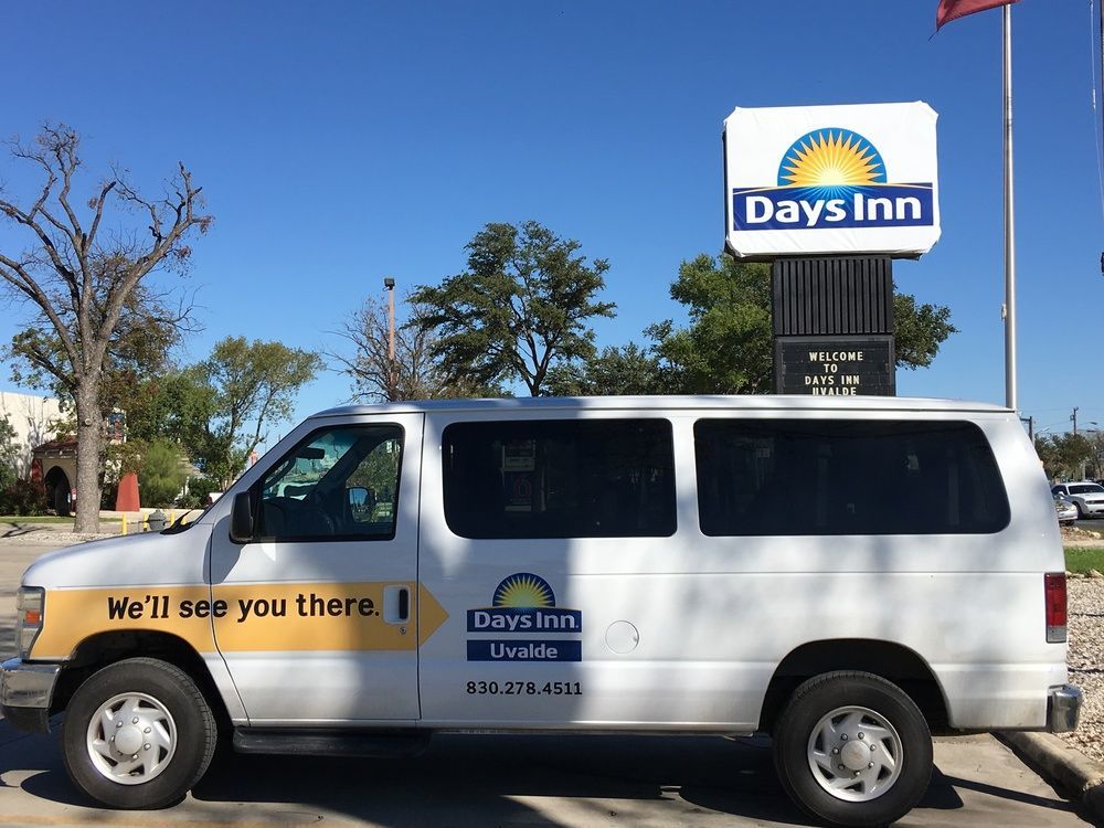 Days Inn By Wyndham Uvalde Exteriér fotografie